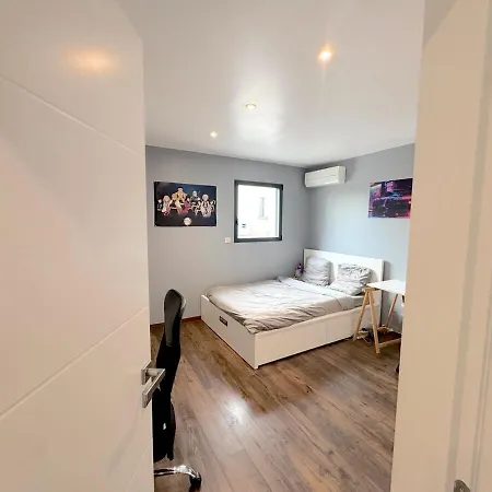 Nouveau - Contemporaire Avec Piscine Chauffee Willa