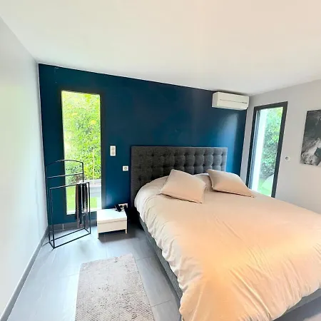 Nouveau - Contemporaire Avec Piscine Chauffee Montpellier