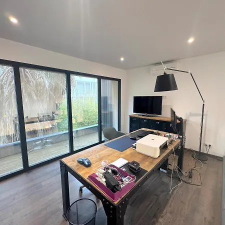 Nouveau - Contemporaire Avec Piscine Chauffee Willa